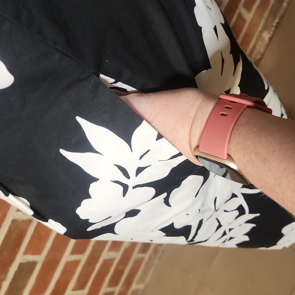 White House Black Market Floral Dress, Size 4 - Picture 8 of 10